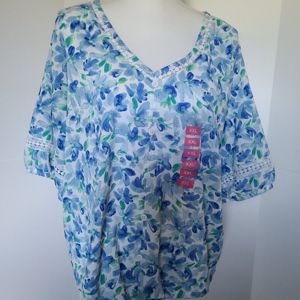 BERKLEY JENSEN TIE FRONT TOP-CROCHET TRIM-V-NECK CRIINKLE FLORAL FABRIC SZ  XXL